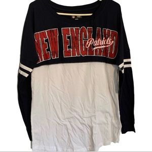 NFL Team Apparel Patriots Women’s Long Sleeve Logo shirt Size Medium